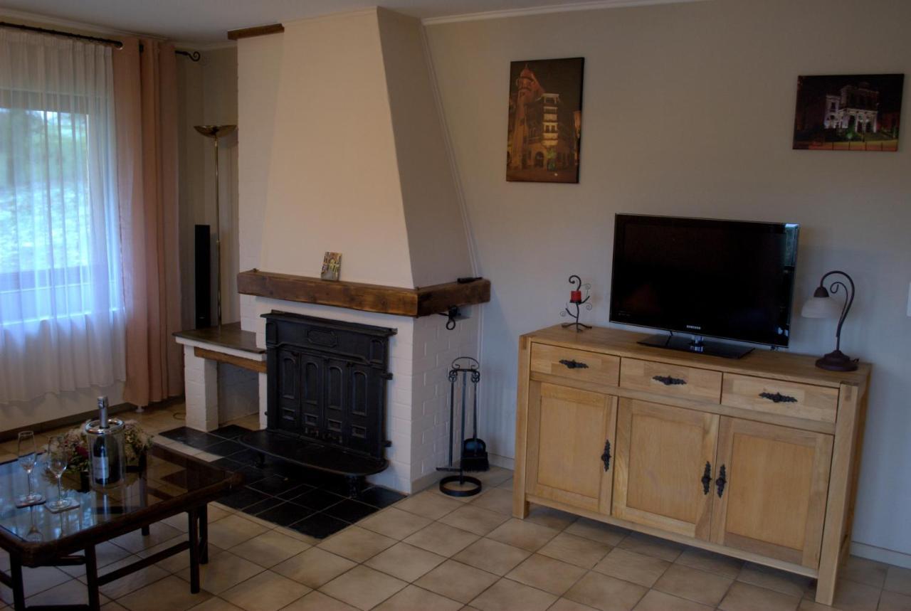 Ferienwohnung Casavitis Erholung Am Weinberg Lontzen Exterior foto