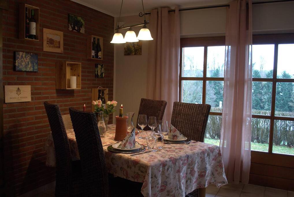 Ferienwohnung Casavitis Erholung Am Weinberg Lontzen Exterior foto