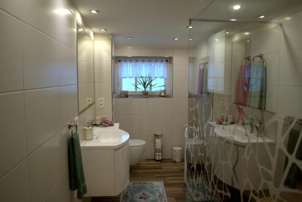 Ferienwohnung Casavitis Erholung Am Weinberg Lontzen Exterior foto