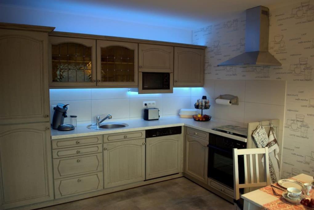 Ferienwohnung Casavitis Erholung Am Weinberg Lontzen Exterior foto